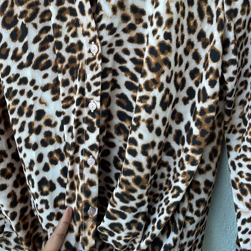 🐆NORDSTROM-bought “All in Favor” 🐆Leopard🐆 print blouse - Picture 5 of 9